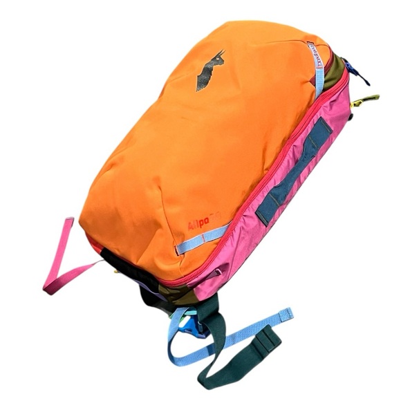 NWOT Cotopaxi Allpa 28 Del Dia One of a Kind Color Combo. Travel Bag w/ Raincoat - Picture 12 of 12